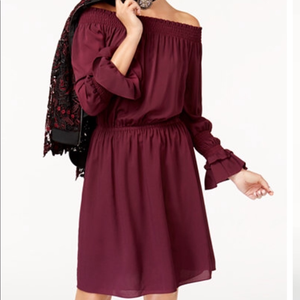 BLACK Kobi off the shoulder dress
